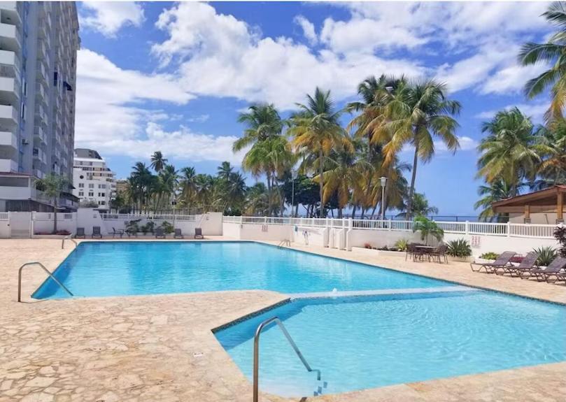 Gorgeous Ocean View 1Br W/Beach Acess & Pool Appartement San Juan Buitenkant foto